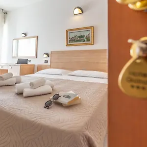 3* Hotel Globus