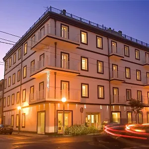 Card International Hotell